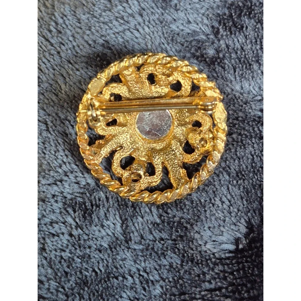 Vintage Gold Tone Round Brooch Emerald Green Clear Rhinestone Victorian Style